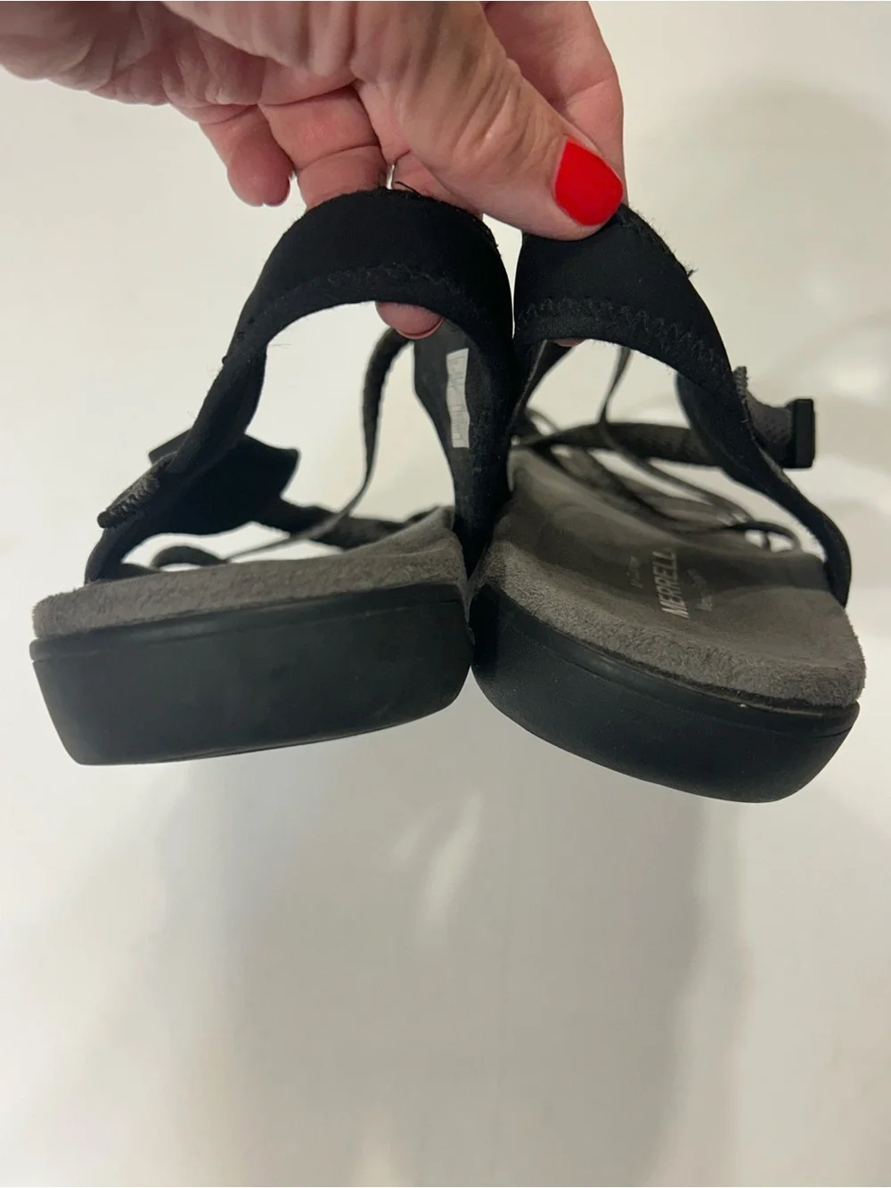 Merrell Women’s 11 Black Charcoal Strappy Sport Sandals Air Cushion Memory Foam